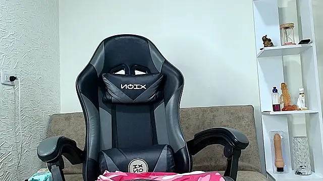 Nahomi_rous777 webcam