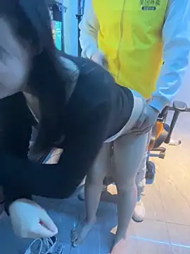 美女TTbeibei在线直播