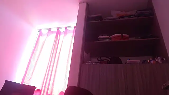 nicolle_milf1978 webcam