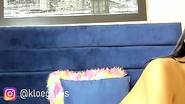 Kloe-squirts webcam