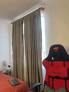 Ezzio_Scolaro webcam