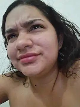 blerstefan1 (F young) - Fuck my pussy in bed