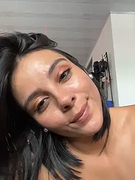 Webcam Model (SaraMistick)  is live.Free join now!