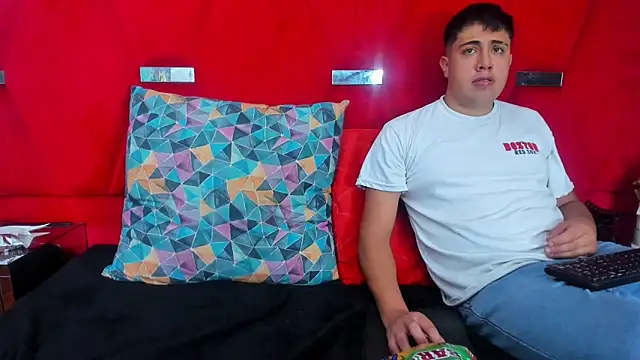 Emma_And_Darling webcam