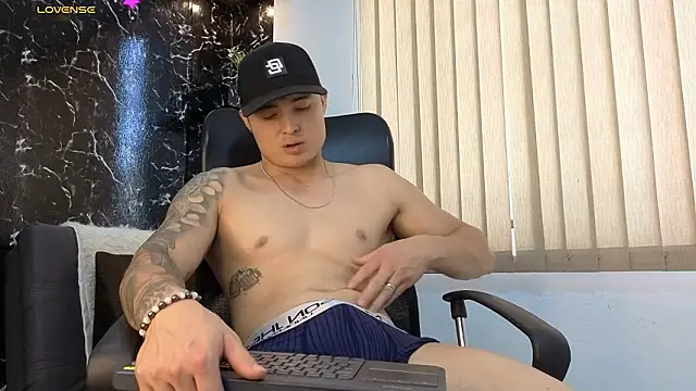 Alexander_ferre webcam