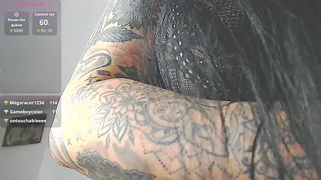 Vicky_hotmilf webcam