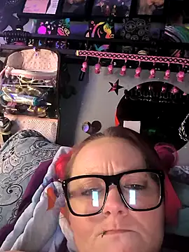 MidnightSeducer@xh webcam