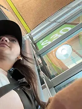 Ninabigtitied webcam