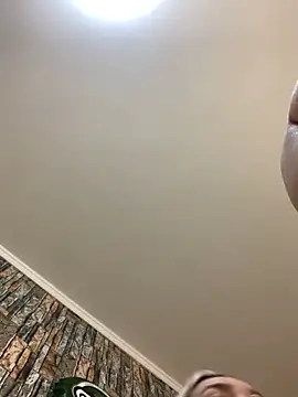 Webcam Model (Sextazy)  is live.Free join now!