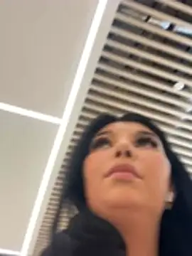 tisha_busty xxx live show