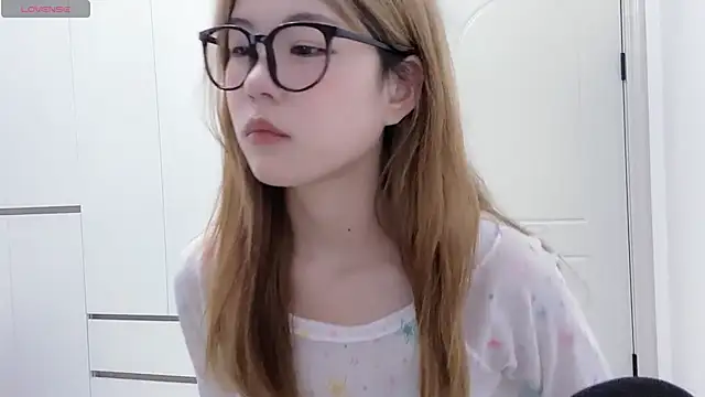 美女Xiaorui-在线直播