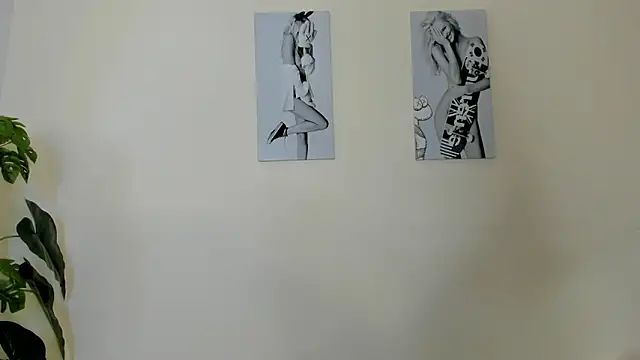 Victoria_Rosee webcam