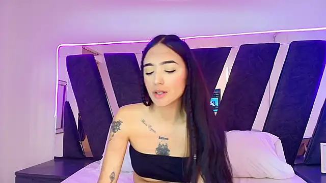 sophia_love__ webcam