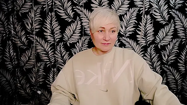 Olivia_playful webcam