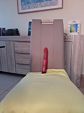 hotwifelyn68 (F mature) - Dildofuck kitchen,tip 45tk get a video