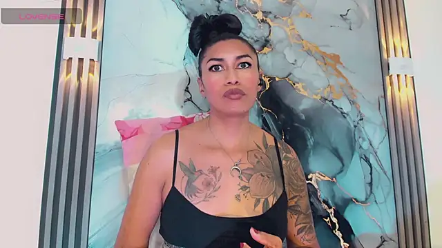 khiara_moretti webcam