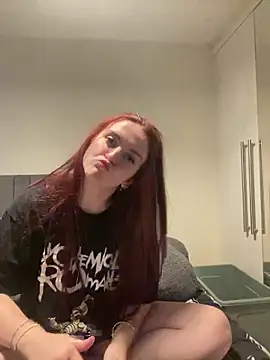 PoppySlut6999 webcam