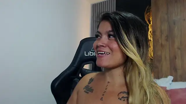 yesenia_villan webcam