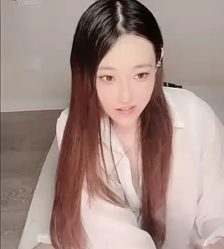 美女clara-cc在线直播