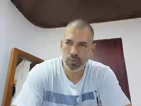 jackbigcock11 webcam