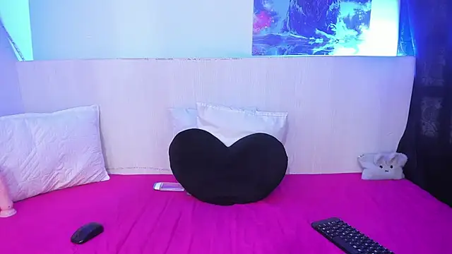 cassandrabrown_ - CassandraBrown_'s free webcam - UK Sex Cams