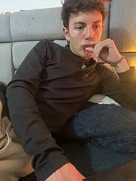 NaytonFreeman webcam