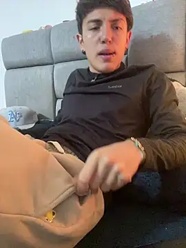 NaytonFreeman webcam