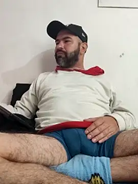 hairyandbigmann webcam