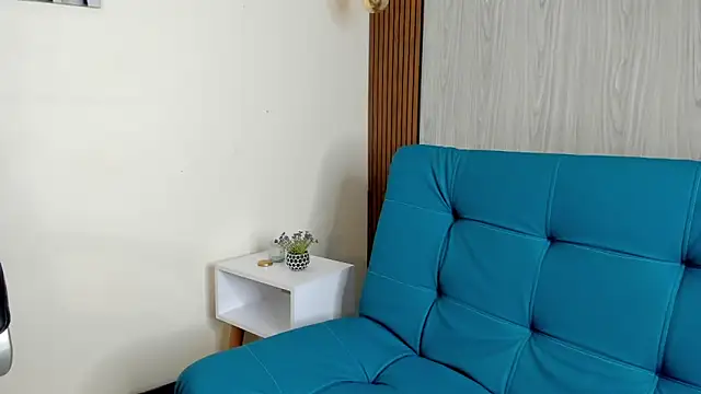 Victoria_Rosee webcam