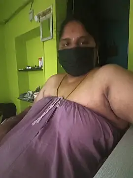 Webcam Model (Villageanuty)  is live.Free join now!