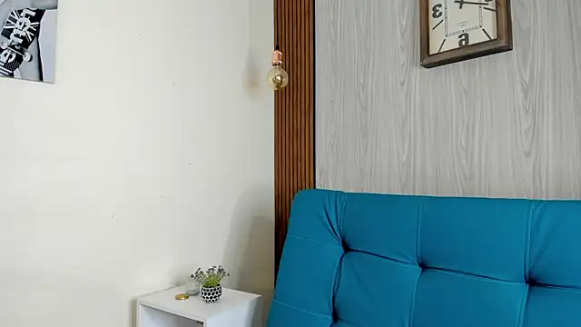 Victoria_Rosee webcam