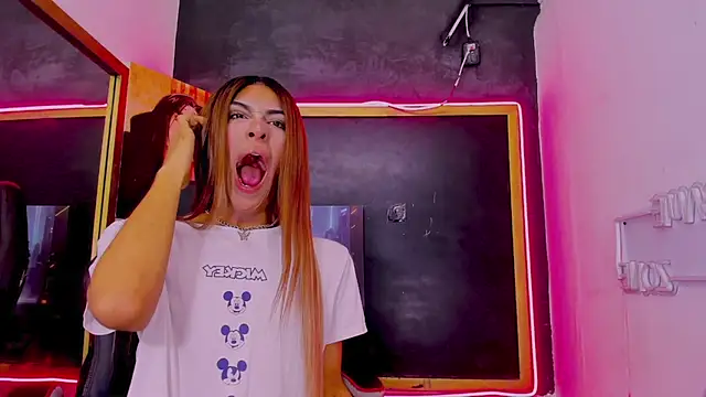 Isabella_stanford2 webcam