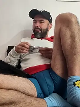 hairyandbigmann webcam