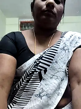 Webcam Model (yamini1431)  is live.Free join now!