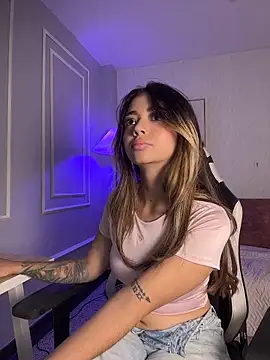 honeymollyx (F young) - RIDE DILDO WHIT PLUG ANAL