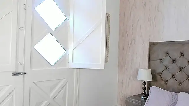 Sienna_brunette webcam