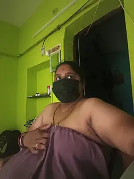 Webcam Model (Villageanuty)  is live.Free join now!