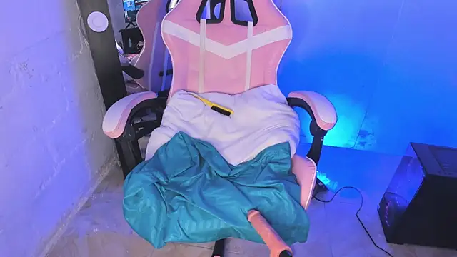 victoriia_hall webcam