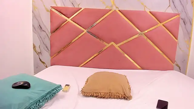 Lucero_Collins webcam