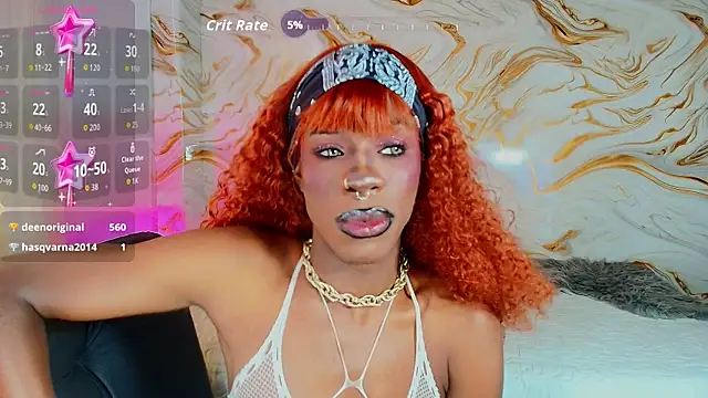 EbonyHansNight webcam