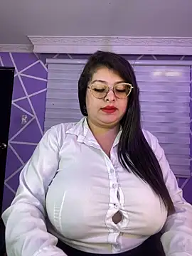 miiaajoness - MiiaaJoness's free webcam - UK Sex Cams