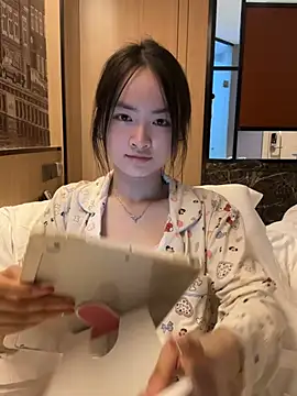 美女miaomiaou_在线直播