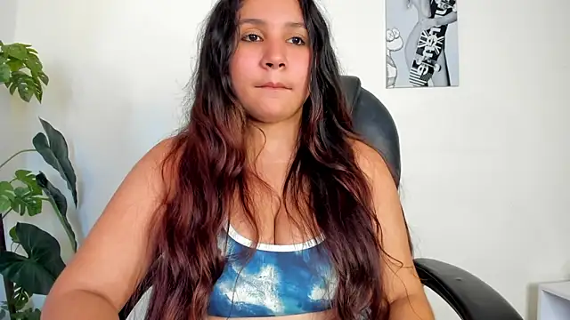 Victoria_Rosee webcam