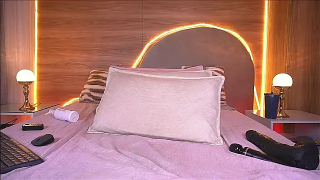 alexaa_walker webcam