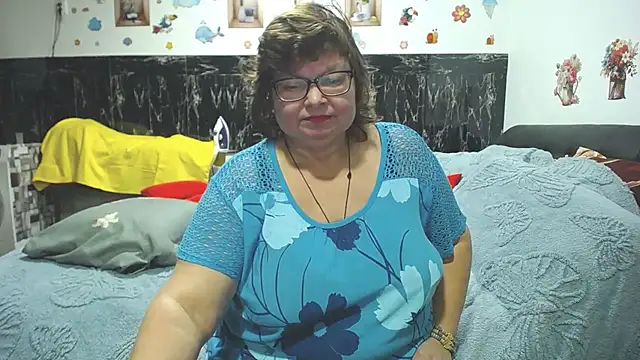 sweetmommax - SweetMommaX's free webcam - UK Sex Cams