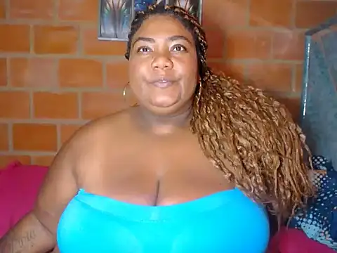 bustyboobsxxll webcam