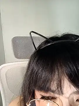 chall_mee (Ask my age) - Naked.squirt, dildo toy