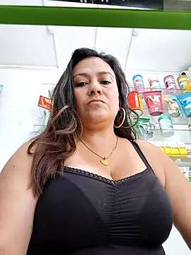 roxanasexy2025 webcam