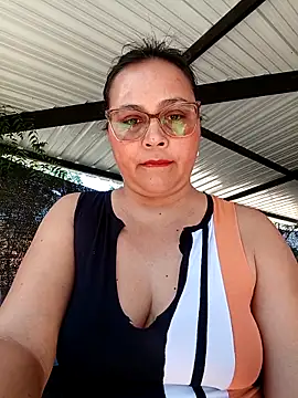 Dirty-Momm-Divorced-Hot webcam