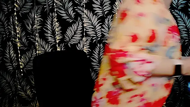 Olivia_playful webcam